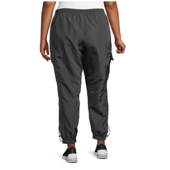 Calvin Klein Performance Plus Pull-On Cargo Pants - Picture 2 of 7